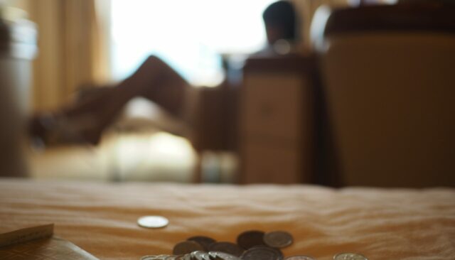 how to move abroad without a job banner