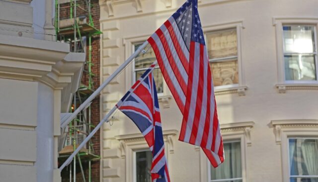 Cheapest shipping from USA to UK - Sherpr